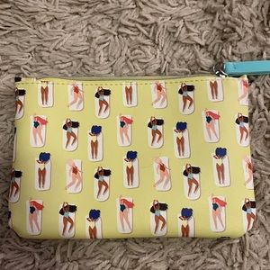 Ipsy makeup bag